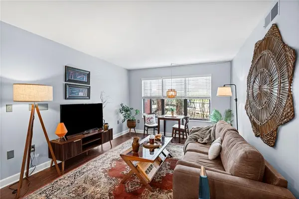 925 Washington ST #101, Kansas City, MO 64105