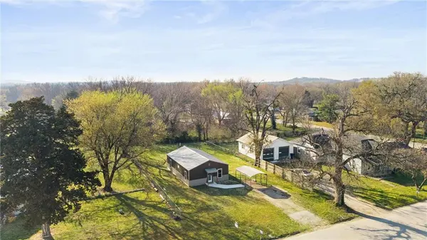 609 N Wood ST, Caney, KS 67333