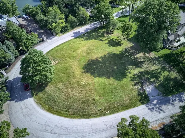 10006 NW 75th ST, Weatherby Lake, MO 64152