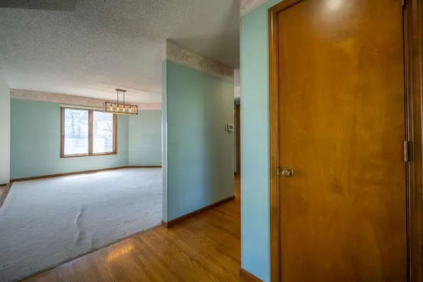 4141 Wimbledon CIR, Lawrence, KS 66047