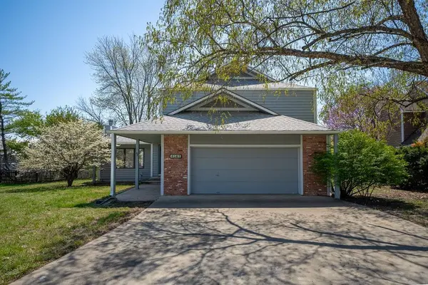 4141 Wimbledon CIR, Lawrence, KS 66047