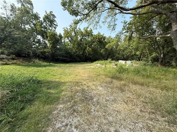 5202 Sewell AVE, Kansas City, KS 66104