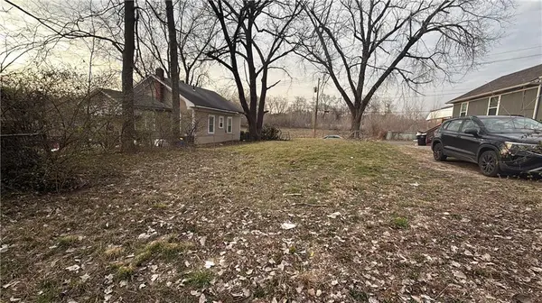 1001 W Hayward AVE, Independence, MO 64052