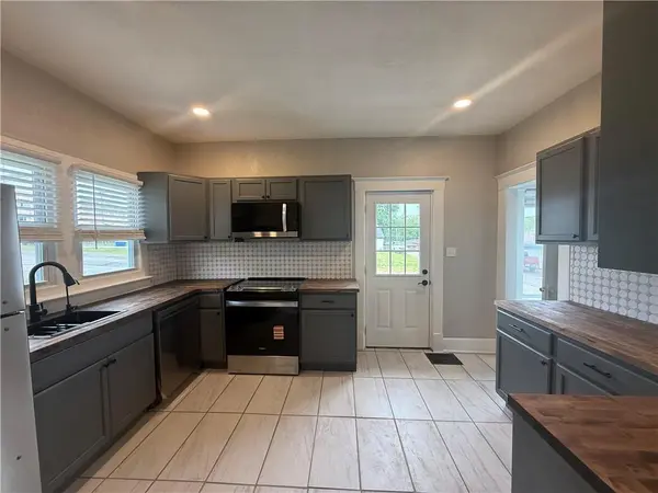 208 N Camden ST, Richmond, MO 64085
