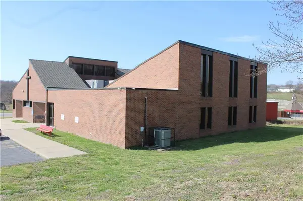 4033 NE Parvin RD, Kansas City, MO 64117