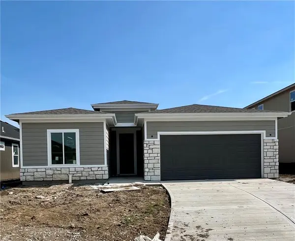 32735 W 175th TER, Gardner, KS 66030