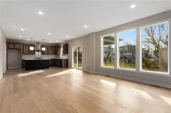 13305 W 179th ST, Overland Park, KS 66013
