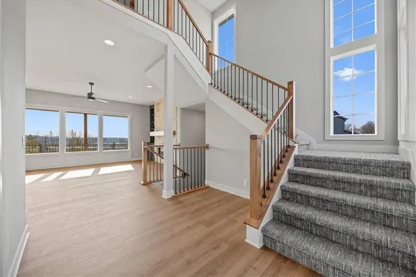 4705 NW Sienna RDG, Riverside, MO 64150