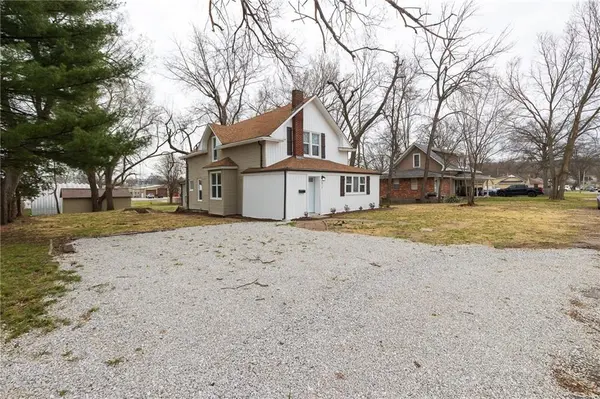 315 Osage ST, Buckner, MO 64016