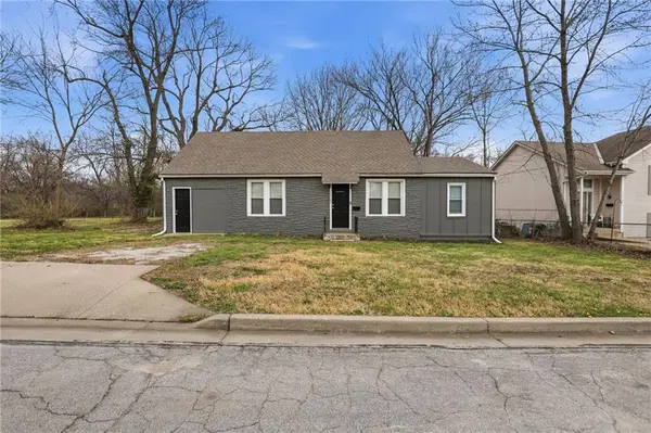 13301 7th ST, Grandview, MO 64030