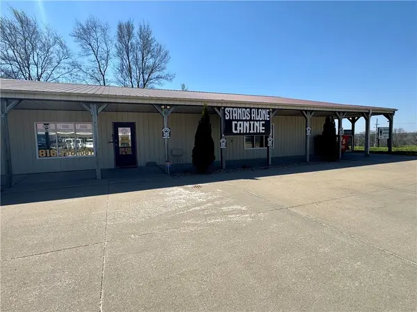 14381 71 HWY, Savannah, MO 64485