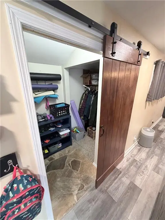 807 Lakeview DR, Pittsburg, KS 66762
