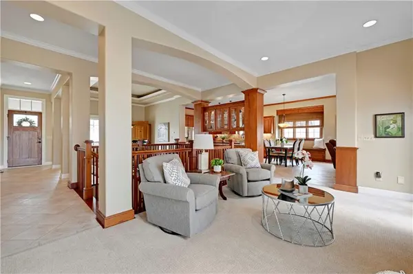 16661 S Country Club DR, Loch Lloyd, MO 64012