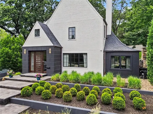 4963 Ward Pkwy, Kansas City, MO 64112