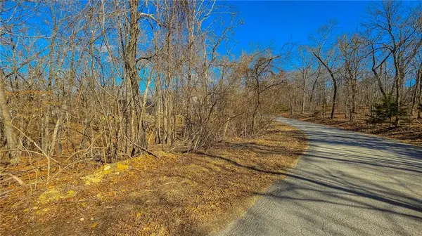 Lot #323 Oak DR, Sunrise Beach, MO 65079