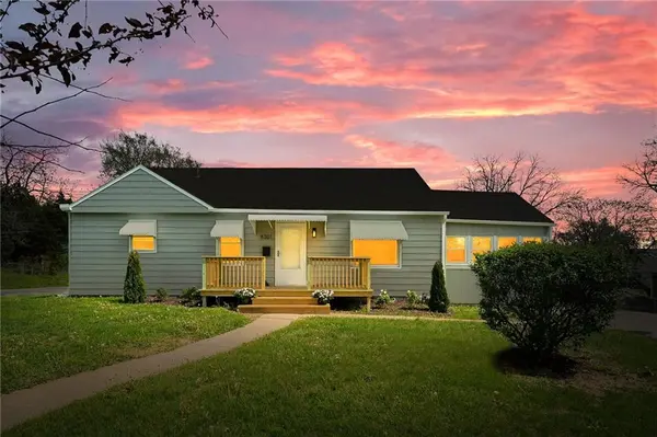 8301 Highland AVE, Kansas City, MO 64131