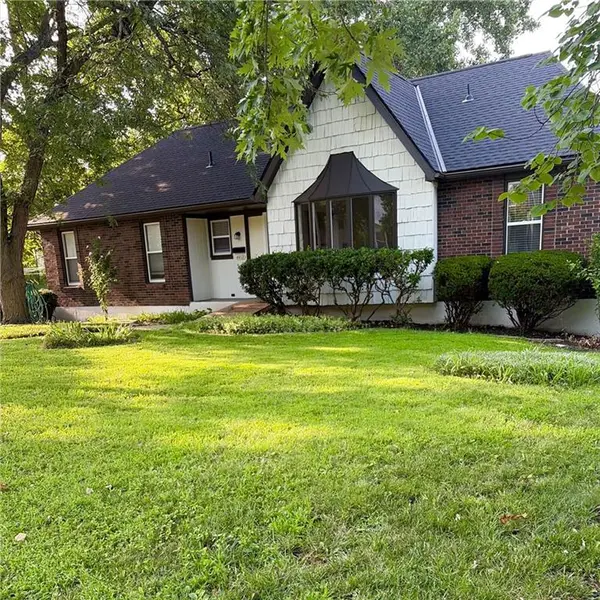4412 E 104th ST, Kansas City, MO 64137