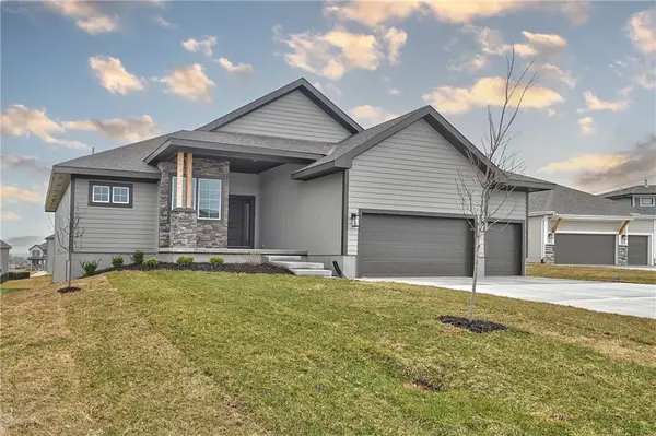 2306 W Wabash ST, Olathe, KS 66061