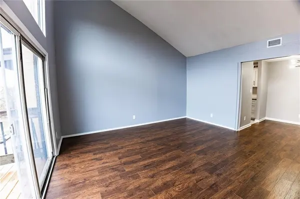 4518 Holly ST #37, Kansas City, MO 64111