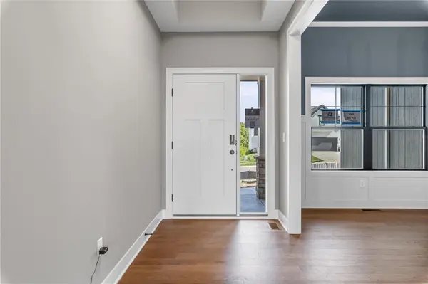 7605 NE 103rd TER, Kansas City, MO 64157