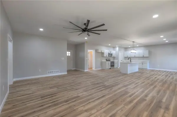 310 NE 51st RD, Warrensburg, MO 64093