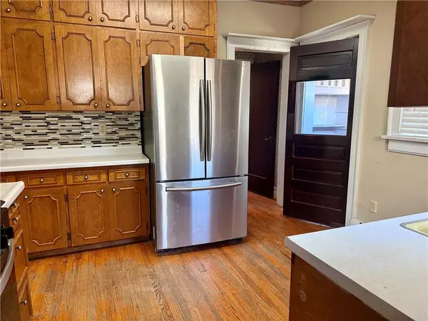 416 S 6th ST, Burlington, KS 66839