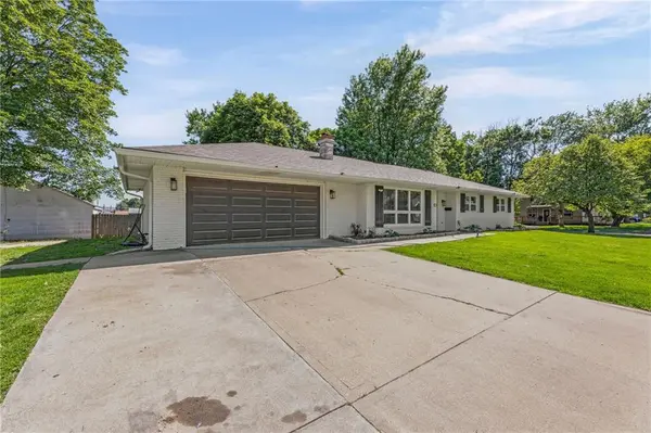 123 W Douglas ST, Iola, KS 66749