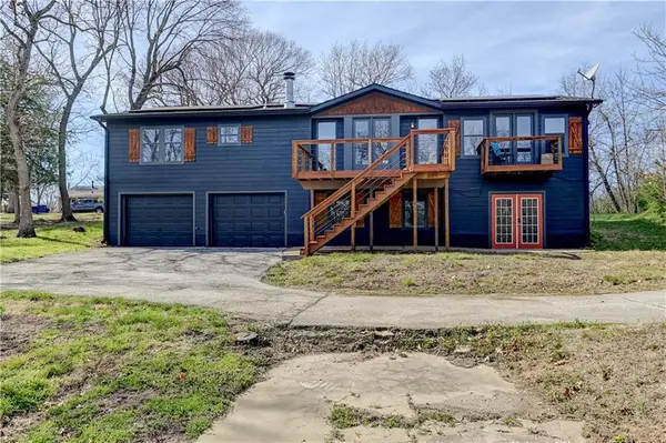 110 C ST, Lake Lotawana, MO 64086