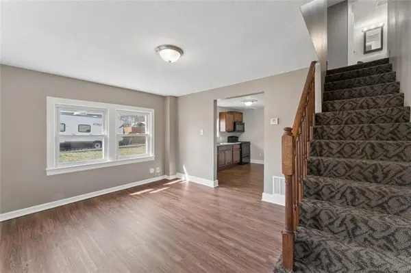 206 W 81st ST, Kansas City, MO 64114