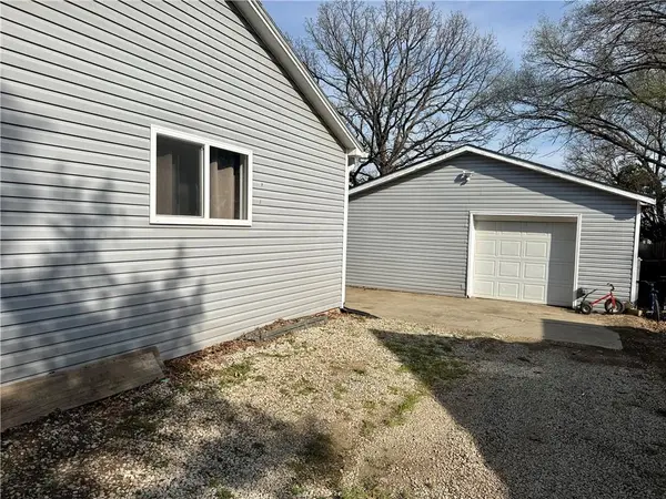 108 E 5th ST, Lebo, KS 66856