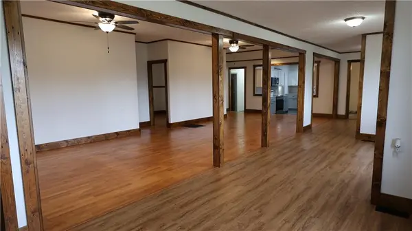 13975 NW 31 HWY, Garnett, KS 66032