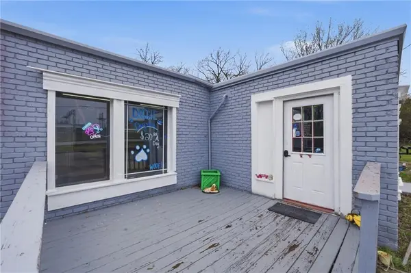 813 SW Oldham BLVD, Lee's Summit, MO 64063