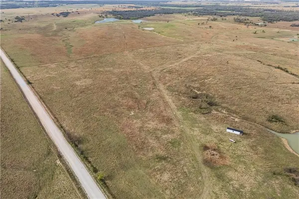002 230th RD, Nowata, OK 74048