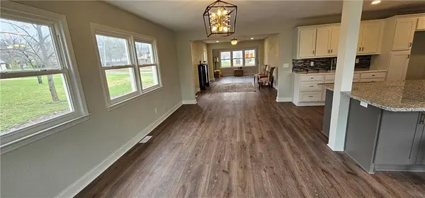 1600 Country Club DR, Pleasant Hill, MO 64080