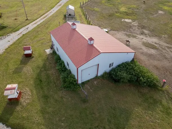 14762 175 ST, Nortonville, KS 66060