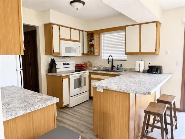 3605 SW Jackson ST, Blue Springs, MO 64015