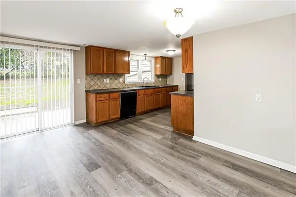 7933 N Jefferson ST, Kansas City, MO 64118