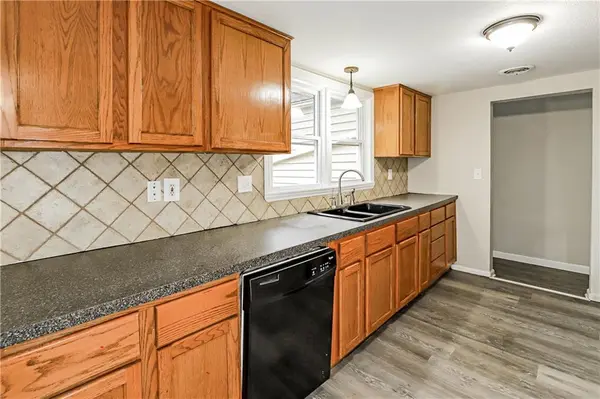7933 N Jefferson ST, Kansas City, MO 64118
