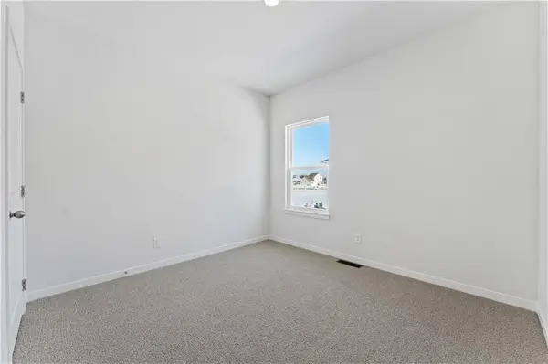 25230 W 177th TER, Gardner, KS 66030
