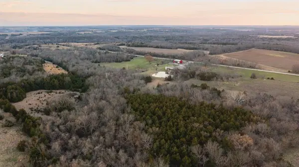 15017 Botkin RD, Centerville, KS 66014
