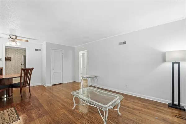 341 N Quincy AVE, Kansas City, MO 64123