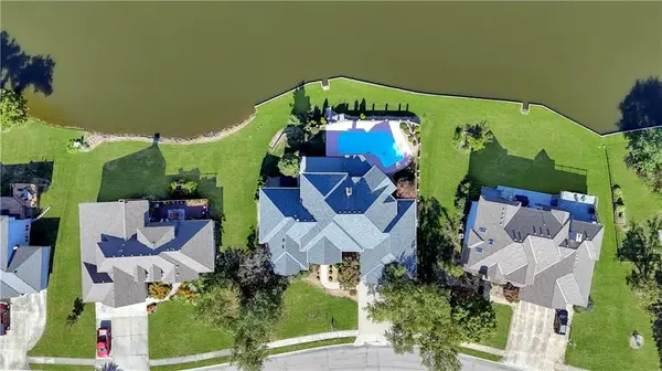 1227 Pembrooke DR, Warrensburg, MO 64093