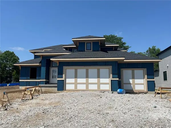 16932 Parkhill ST, Overland Park, KS 66221