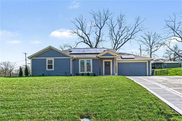3517 N College AVE, Kansas City, MO 64117