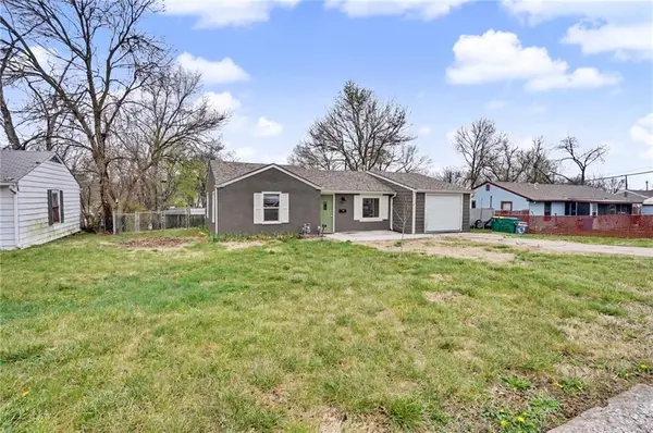 1106 S 50th DR, Kansas City, KS 66106