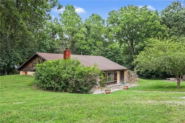 11719 S Hunt RD, Lone Jack, MO 64070