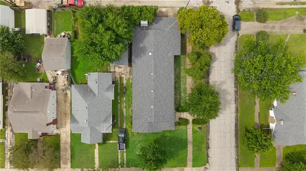1302 W 4th ST, Coffeyville, KS 67337