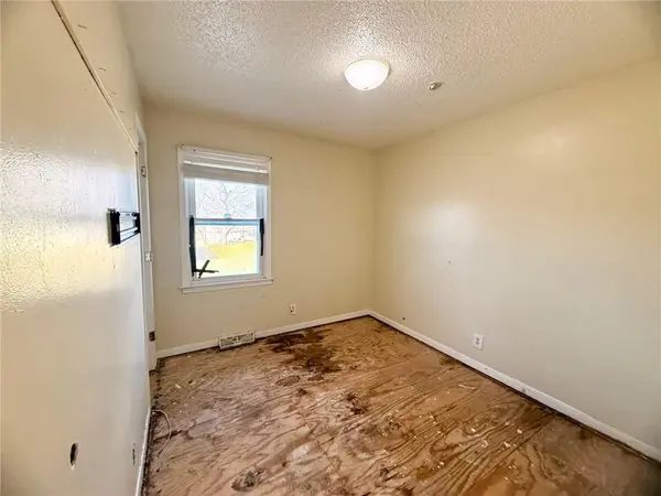 3112 HAMPTON RD, St Joseph, MO 64505