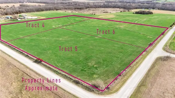 0001 N 1 RD, Baldwin City, KS 66006