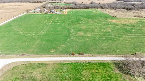 0001 N 1 RD, Baldwin City, KS 66006